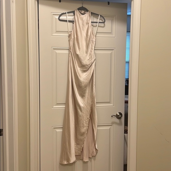 Champagne satin backless maxi dress - Picture 3 of 4